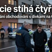 Policie stíhá čtyři lidi za obchodování s mladými dívkami na OnlyFans